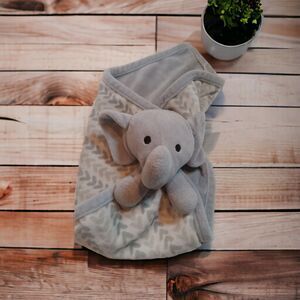 🌍5/$10🌏 Elephant Lovey Blanket for Infants and newborns
